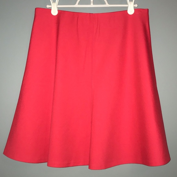 Ann Taylor LOFT Flippy Pull On Skirt Size Small - Picture 2 of 6